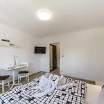 Daja Πανσιόν Horní Planá